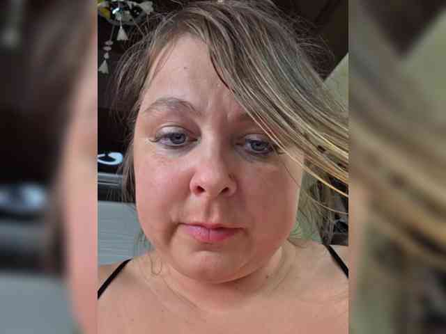 FLUFFY_BEAUTY webcam