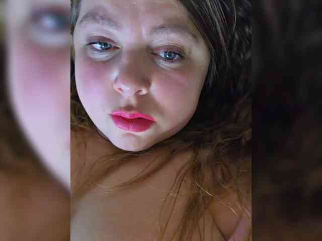 FLUFFY_BEAUTY webcam