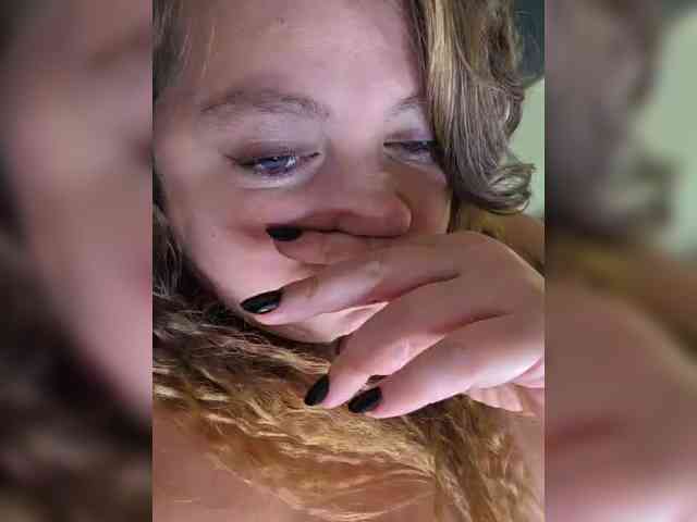 FLUFFY_BEAUTY webcam