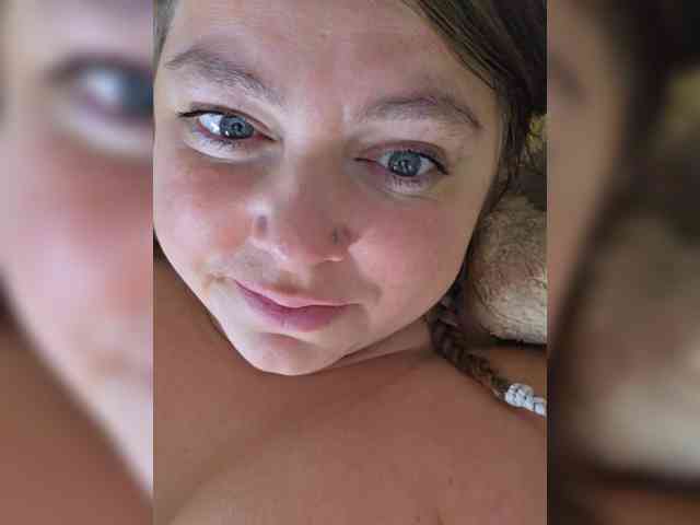 FLUFFY_BEAUTY webcam