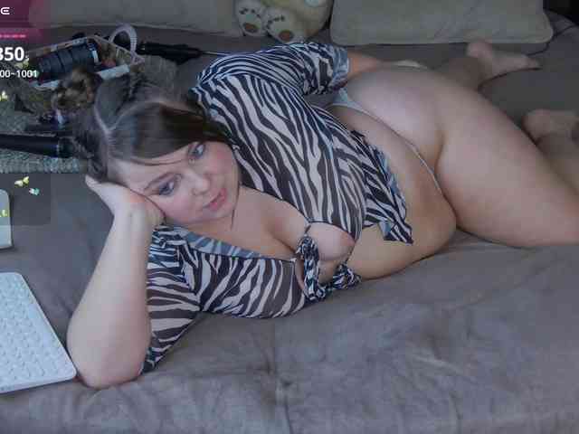 FLUFFY_BEAUTY webcam