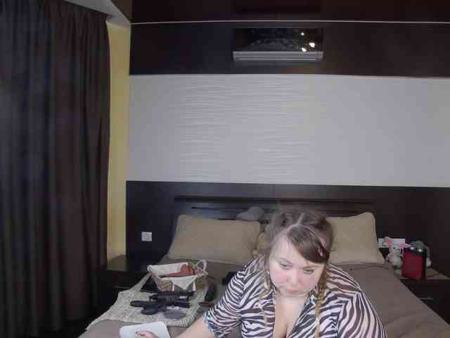 FLUFFY_BEAUTY webcam