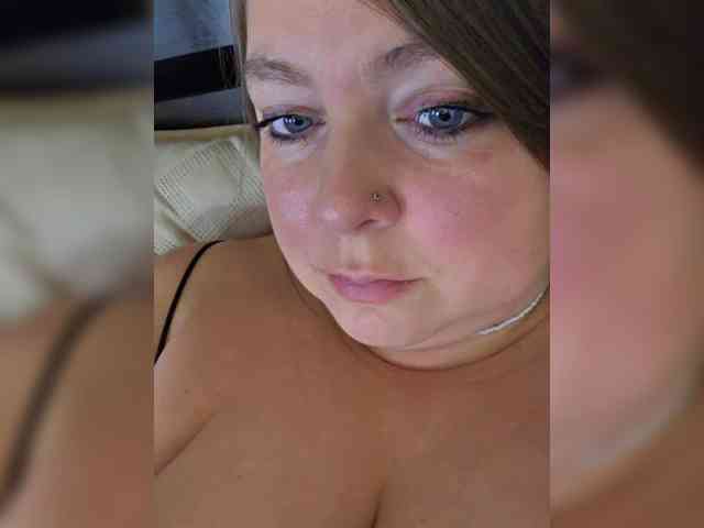 FLUFFY_BEAUTY webcam