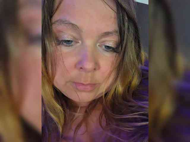 FLUFFY_BEAUTY webcam