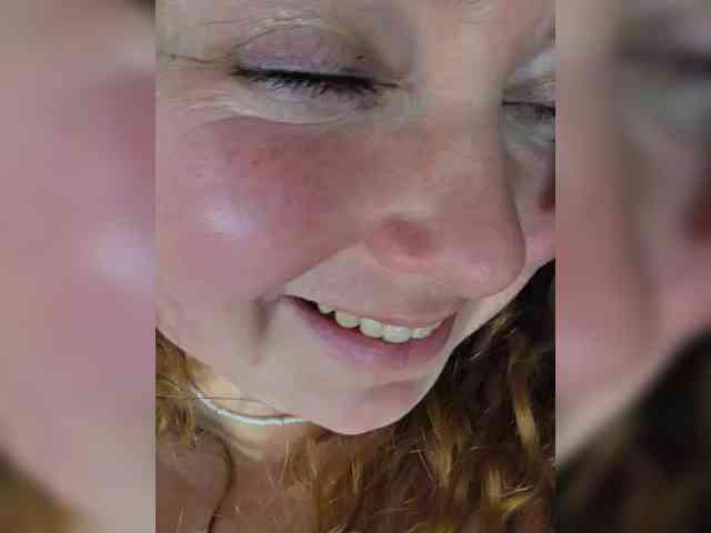 FLUFFY_BEAUTY webcam