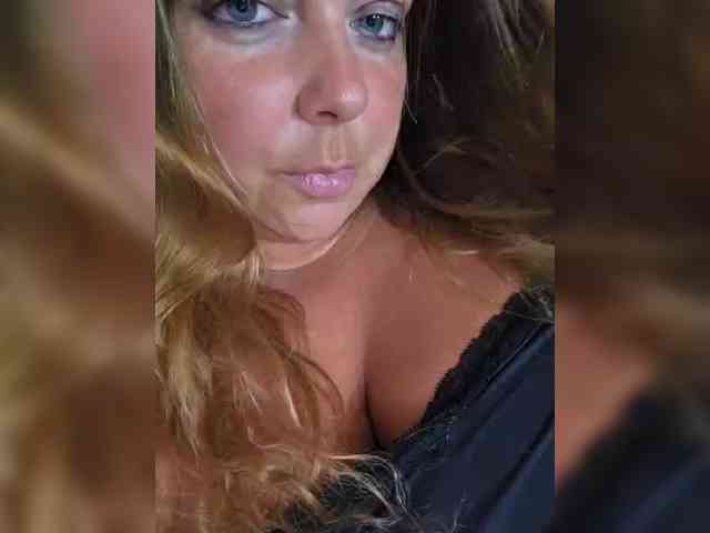 FLUFFY_BEAUTY webcam