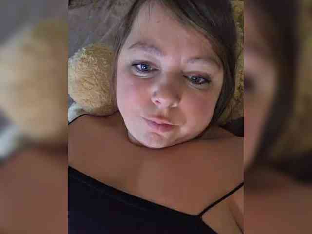 FLUFFY_BEAUTY webcam