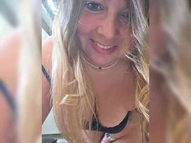 HairyCrotch Live Webcam on BongaCams