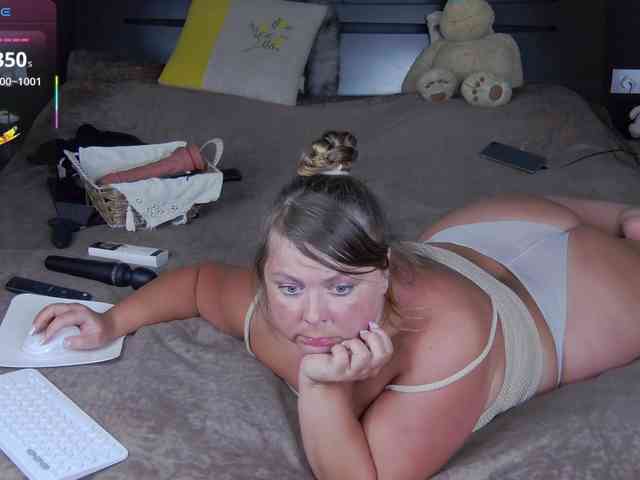 FLUFFY_BEAUTY webcam