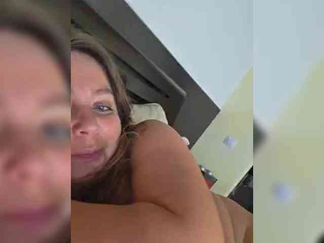 FLUFFY_BEAUTY webcam