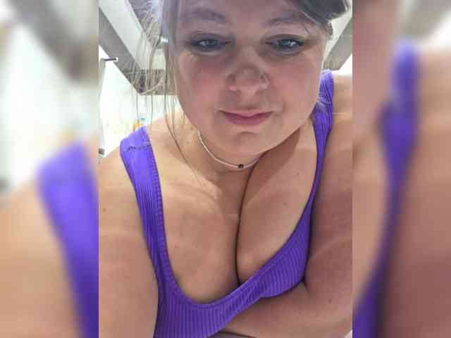 FLUFFY_BEAUTY webcam