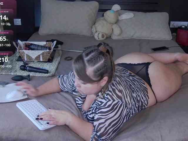 FLUFFY_BEAUTY webcam