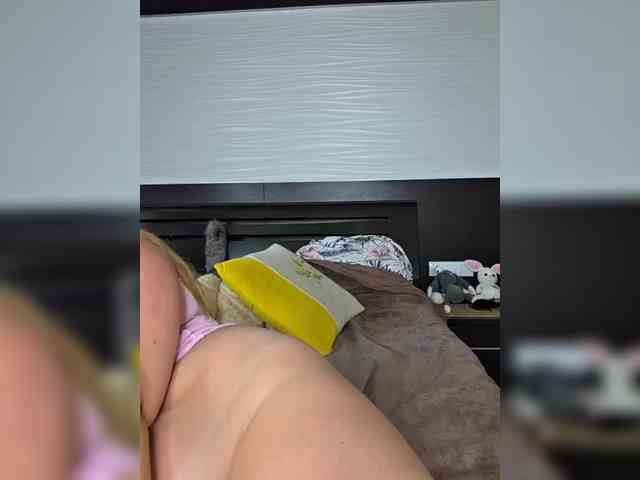 FLUFFY_BEAUTY webcam