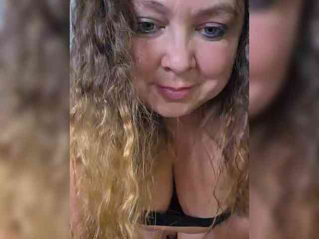 FLUFFY_BEAUTY webcam