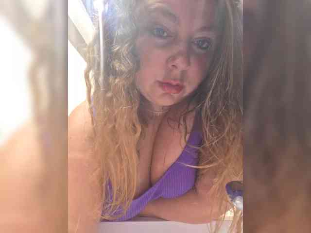 FLUFFY_BEAUTY webcam