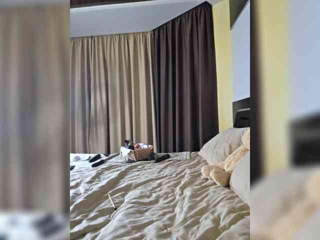 FLUFFY_BEAUTY webcam