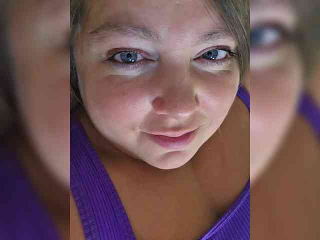 FLUFFY_BEAUTY webcam