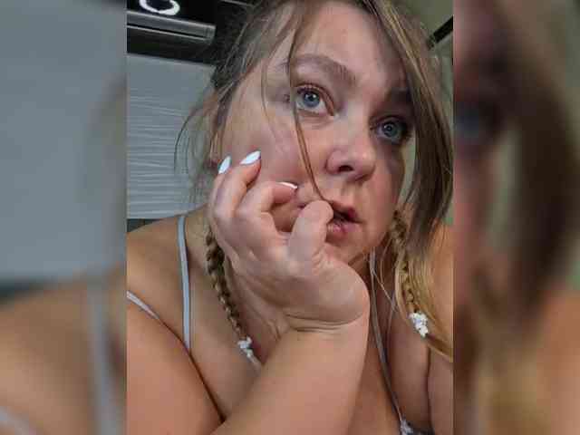 FLUFFY_BEAUTY webcam