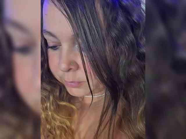 FLUFFY_BEAUTY webcam