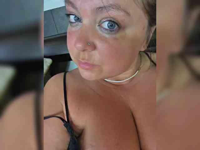 FLUFFY_BEAUTY webcam