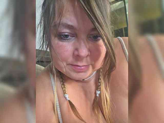 FLUFFY_BEAUTY webcam