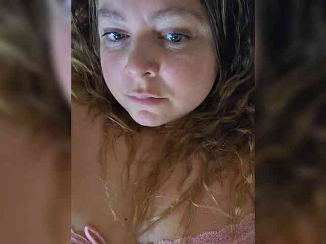 FLUFFY_BEAUTY webcam