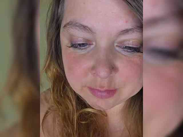 FLUFFY_BEAUTY webcam