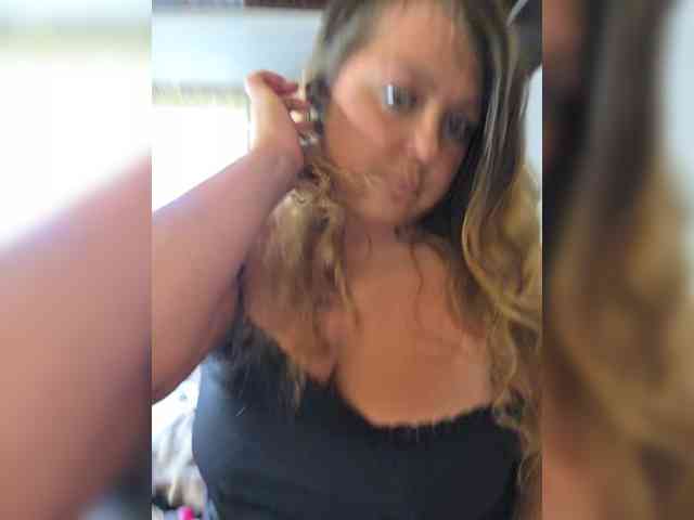FLUFFY_BEAUTY webcam