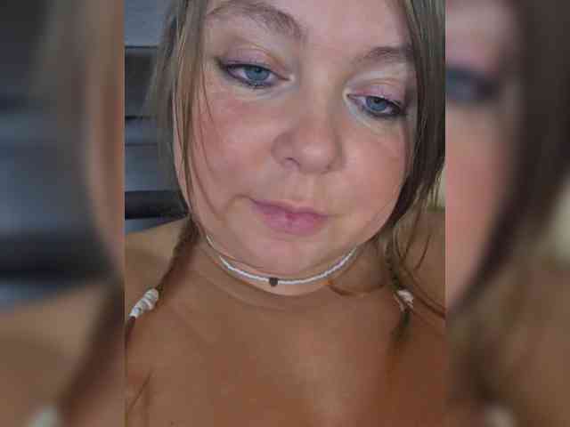 FLUFFY_BEAUTY webcam