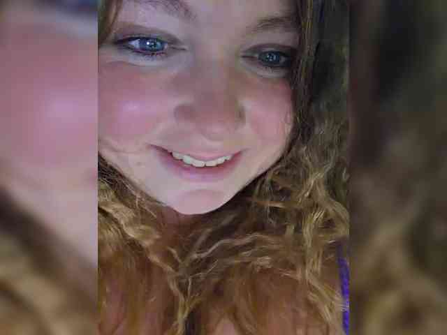 FLUFFY_BEAUTY webcam