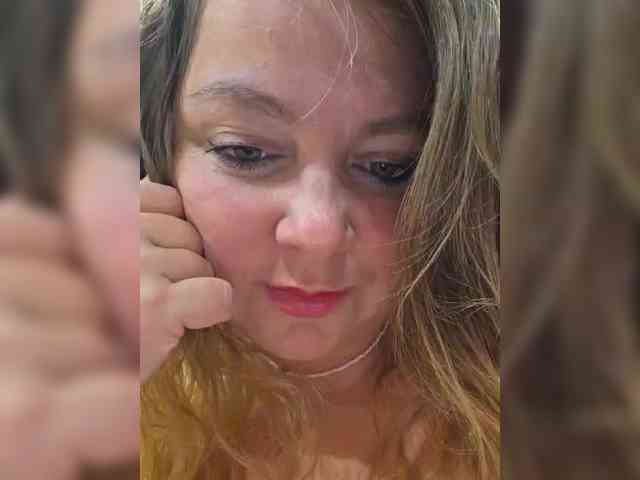 FLUFFY_BEAUTY webcam