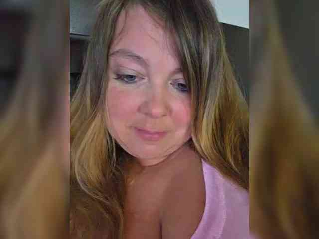 FLUFFY_BEAUTY webcam