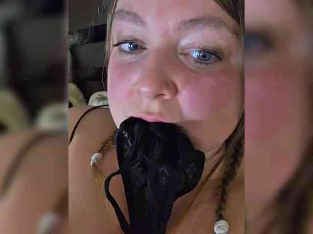 FLUFFY_BEAUTY webcam