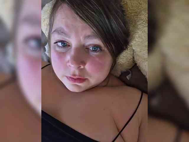 FLUFFY_BEAUTY webcam