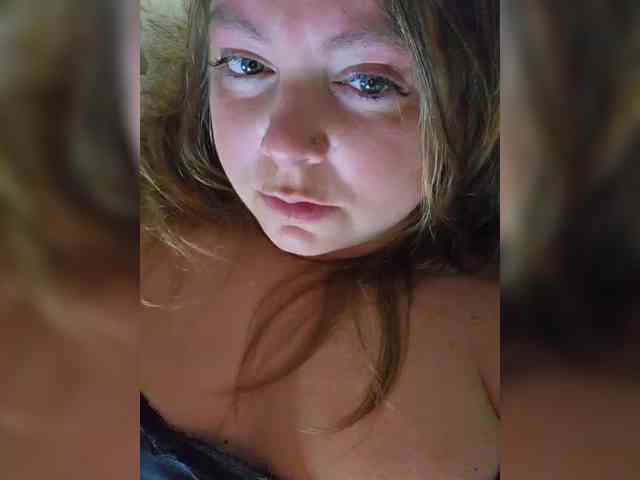 FLUFFY_BEAUTY webcam