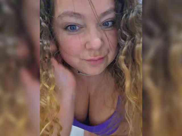 FLUFFY_BEAUTY webcam