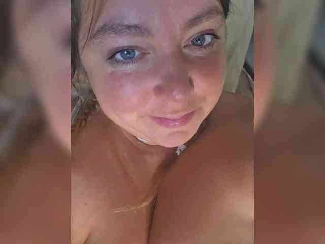 FLUFFY_BEAUTY webcam