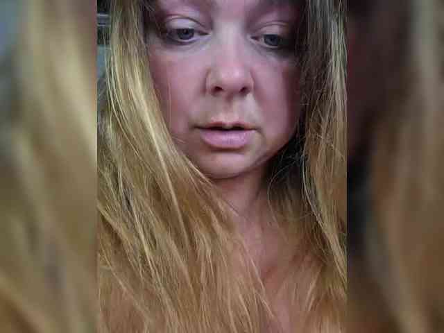 FLUFFY_BEAUTY webcam