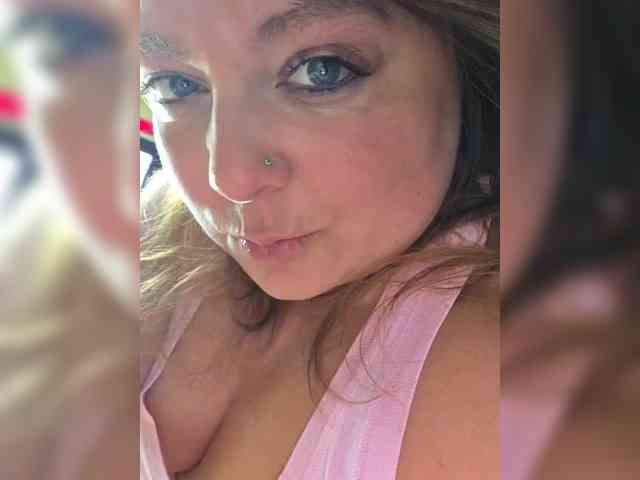 FLUFFY_BEAUTY webcam