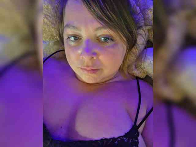 FLUFFY_BEAUTY webcam