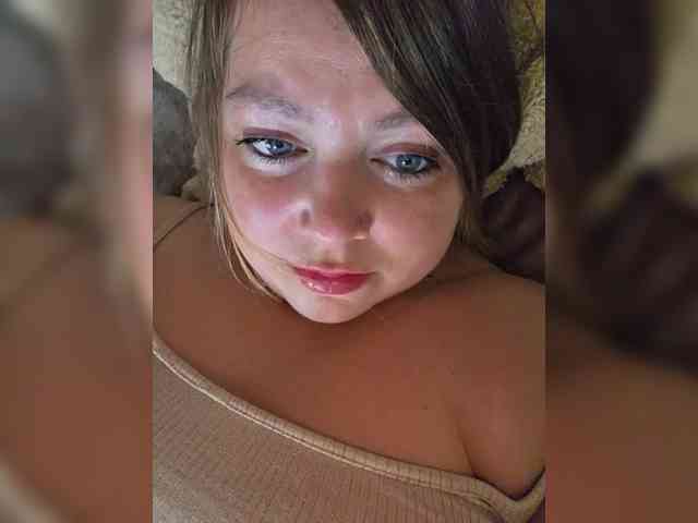FLUFFY_BEAUTY webcam
