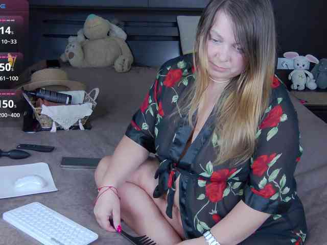 FLUFFY_BEAUTY webcam