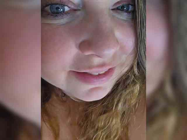 FLUFFY_BEAUTY webcam