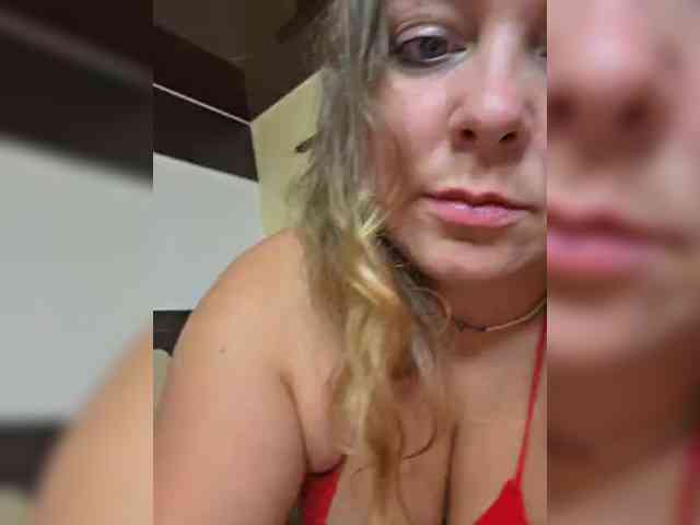 FLUFFY_BEAUTY webcam