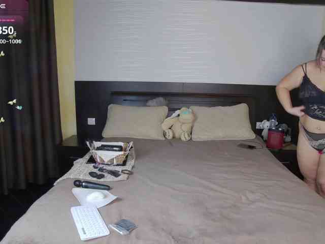 FLUFFY_BEAUTY webcam