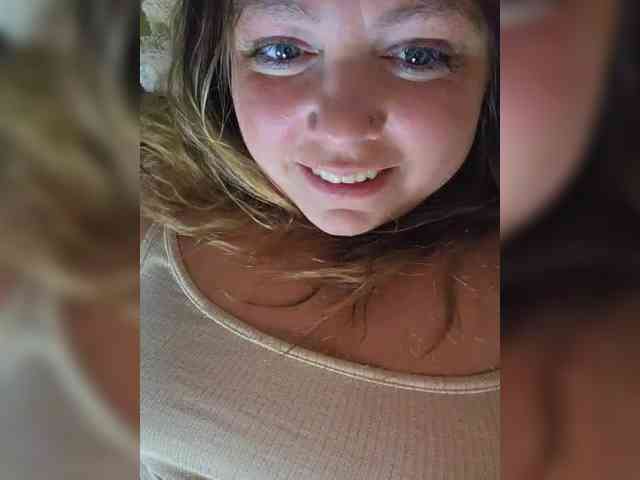 FLUFFY_BEAUTY webcam