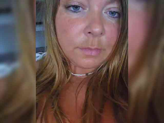 FLUFFY_BEAUTY webcam