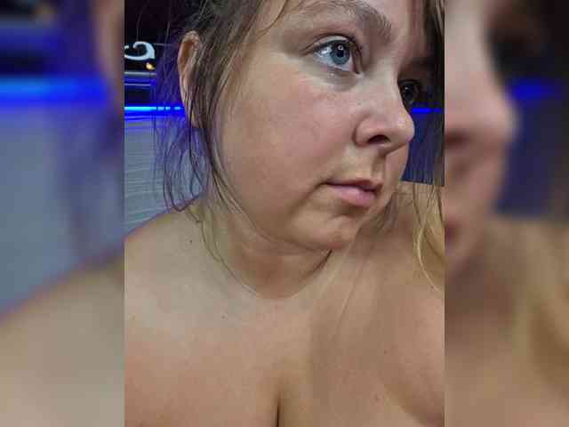 FLUFFY_BEAUTY webcam