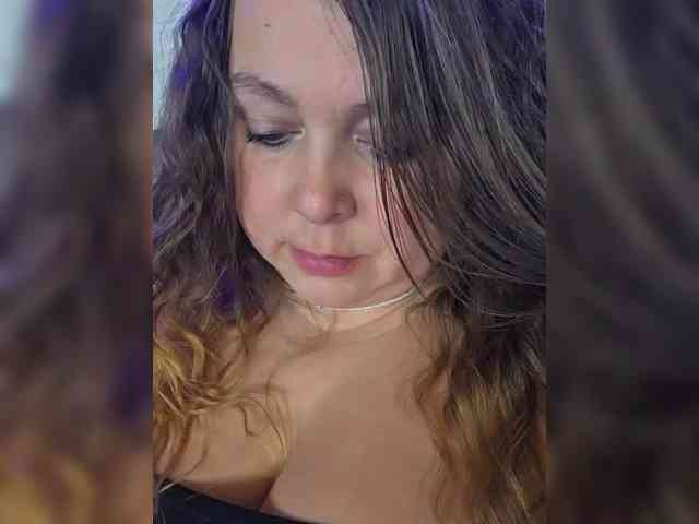 FLUFFY_BEAUTY webcam