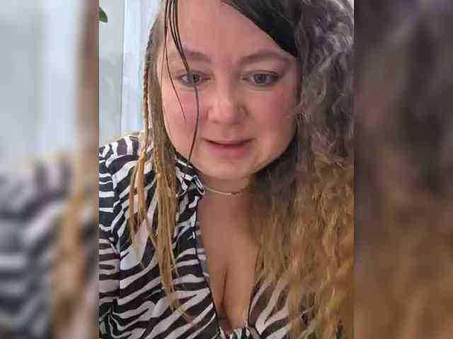 FLUFFY_BEAUTY webcam